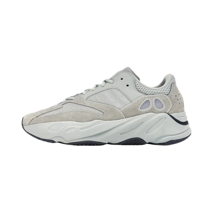 Yeezy 700 “Salt”